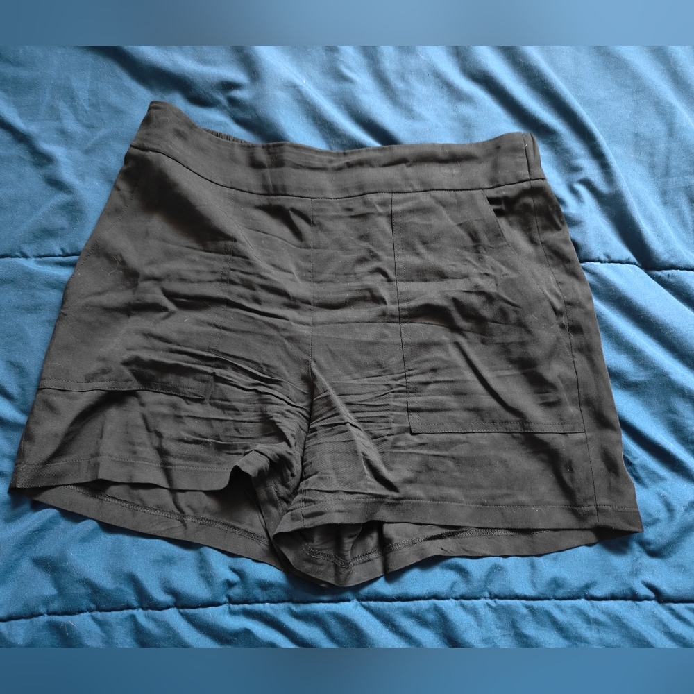 Nine West High Waist Black Shorts